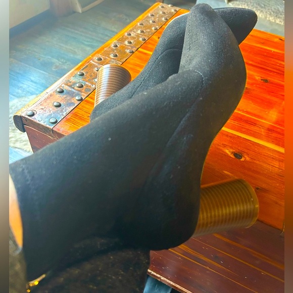 Sock booties - Picture 3 of 8